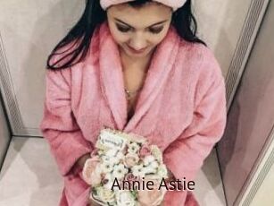 Annie_Astie