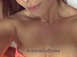 AntonellaBroke