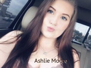 Ashlie_Moore