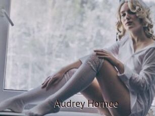 Audrey_Hornee