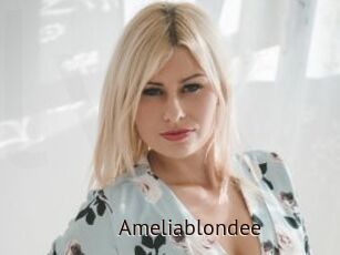 Ameliablondee