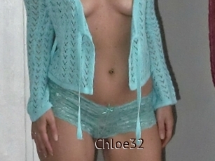 Chloe32