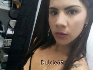 Dulcie_69