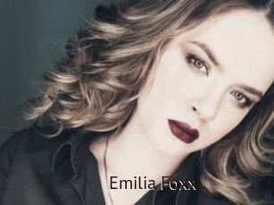 Emilia_Foxx