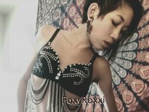 FoxyRoxxi
