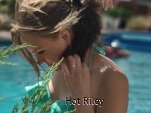 Hot_Riley