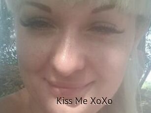 Kiss_Me_XoXo