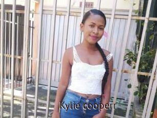 Kylie_cooperr