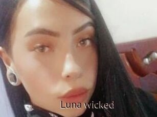 Luna_wicked