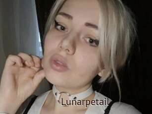 Lunarpetail