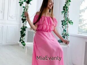 MiaEvanly