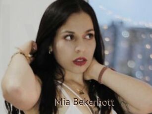 Mia_Bekerhott