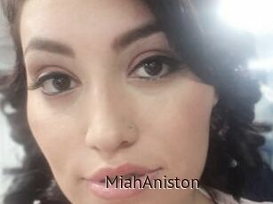MiahAniston
