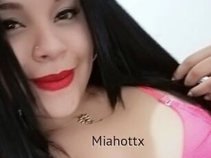 Miahottx