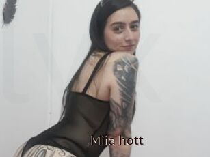 Miia_hott