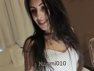 Naomi010